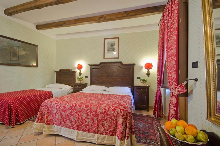 Hotel Ristorante Le Gole Di Ricci Aielli Экстерьер фото